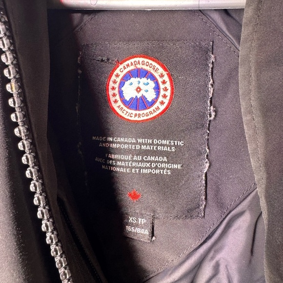 Used women’s Canada Goose Arctic Program coat / jacket Extra Small Tall Petite - Picture 4 of 7